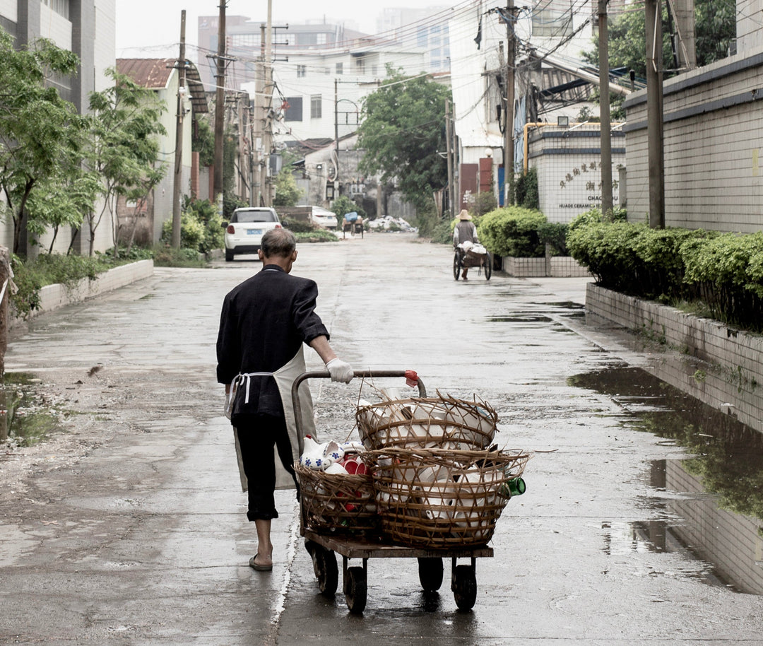 Bakom produktionen av keramik
