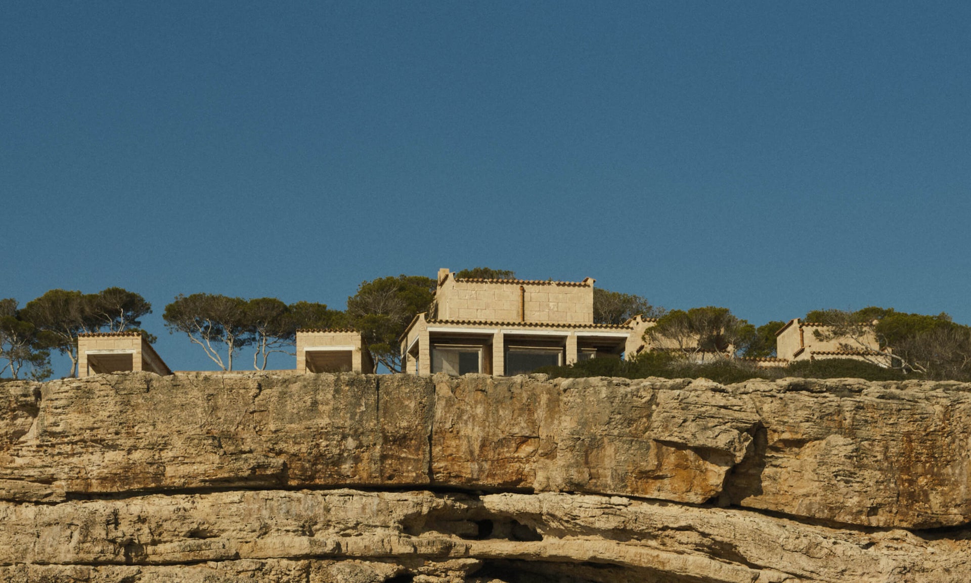 En bok av Apartamento: Can Lis, Jørn Utzon